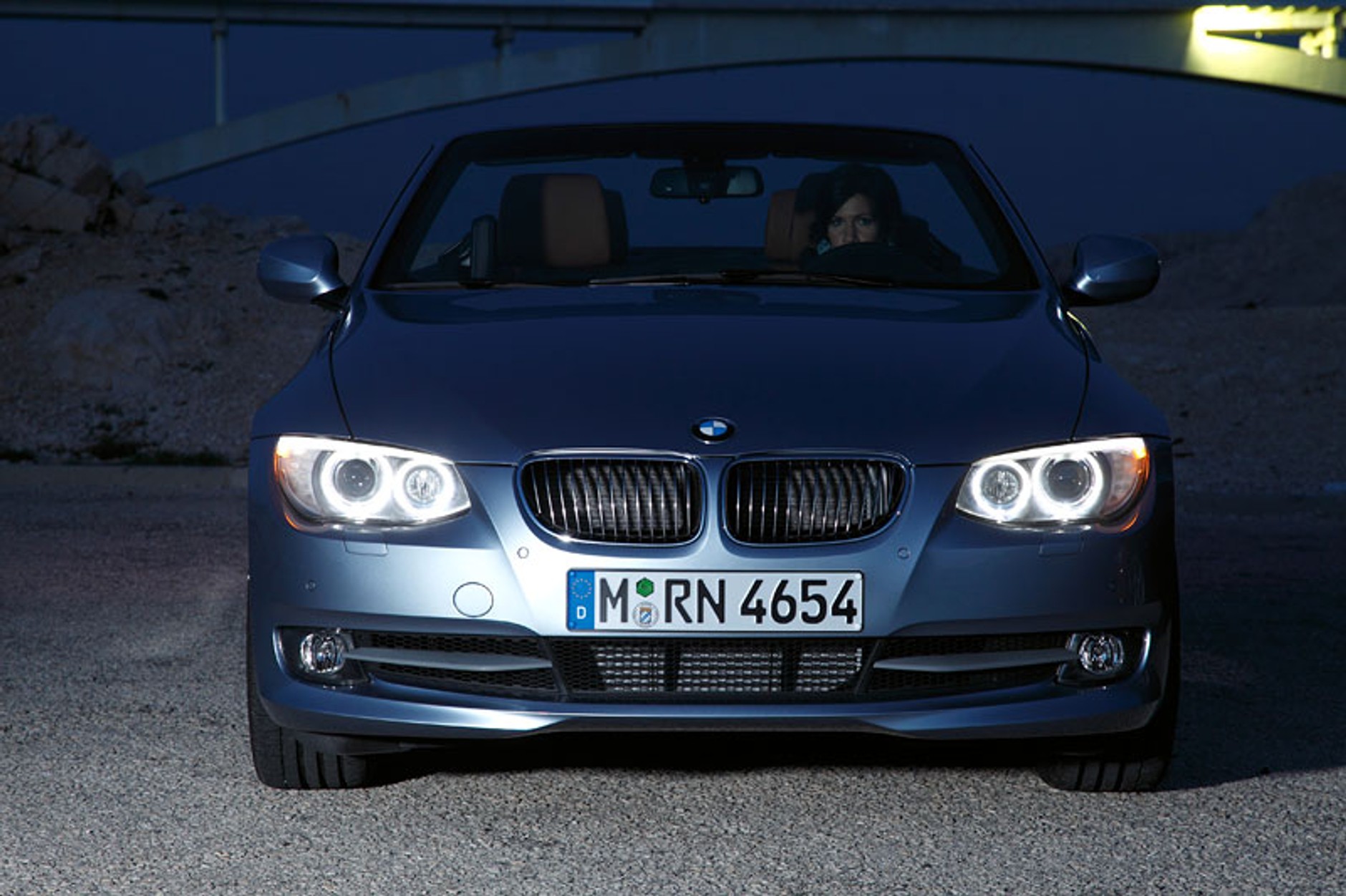 BMW: odnowiona Seria 3 w wersji coupe i cabrio