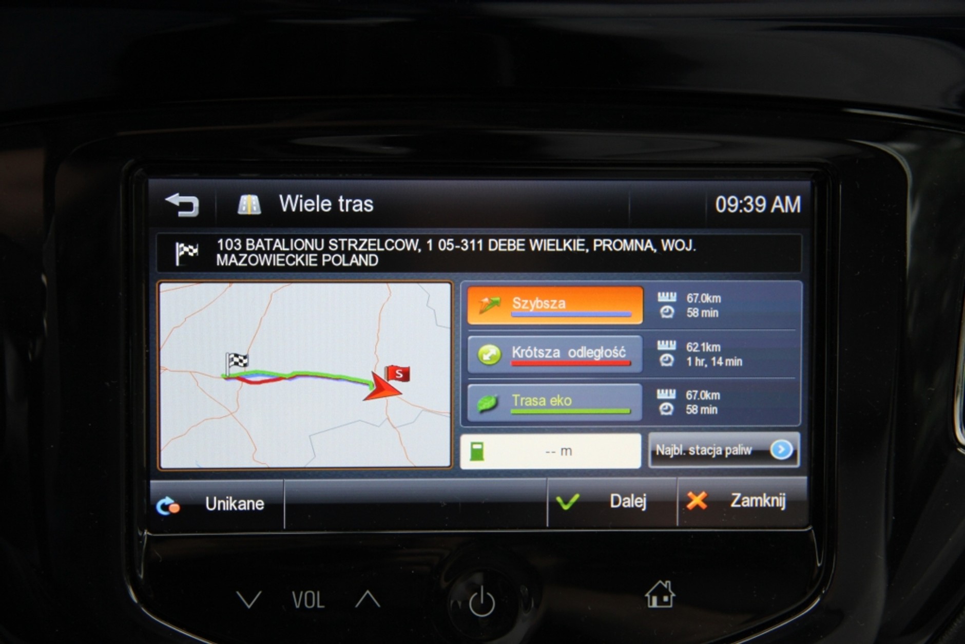 Opel. System IntelliLink to najbardziej oryginalny system testu.By z niego skorzystać potrzebny jest telefon z opłaconą nawigacją BringGO.