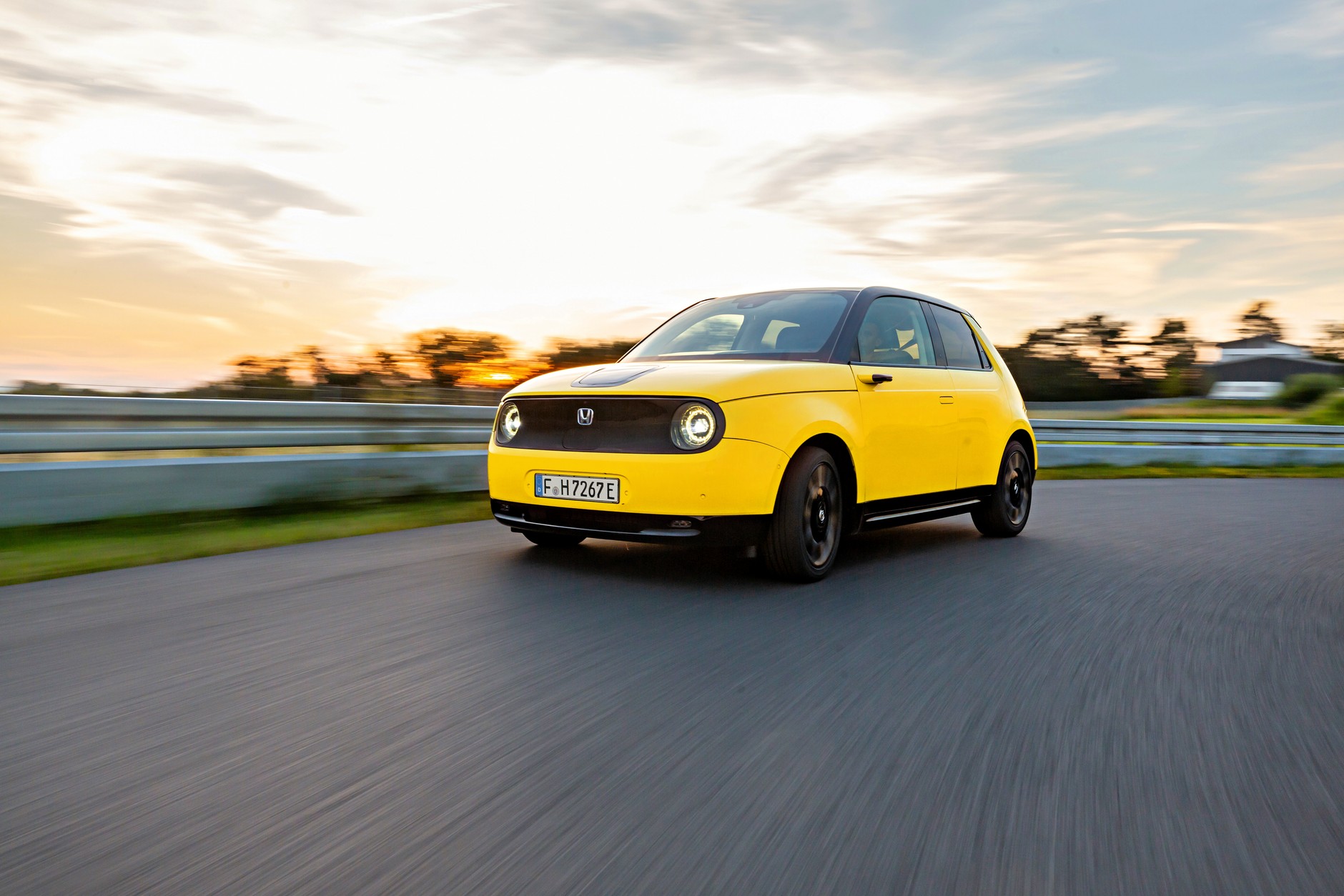 Honda e: prototyp elektrycznego auta miejskiego