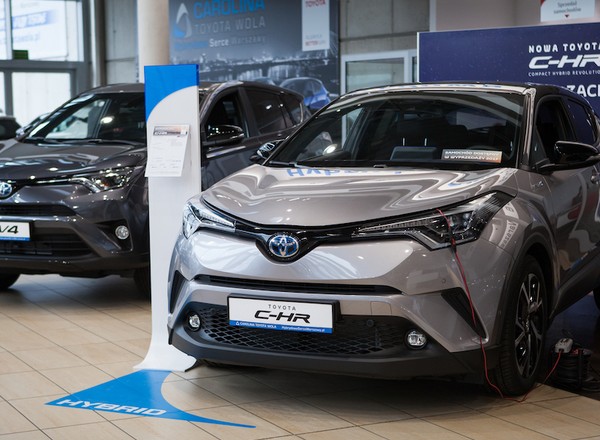 Wyprzedaże samochodów z rocznika 2019 – przegląd ofert