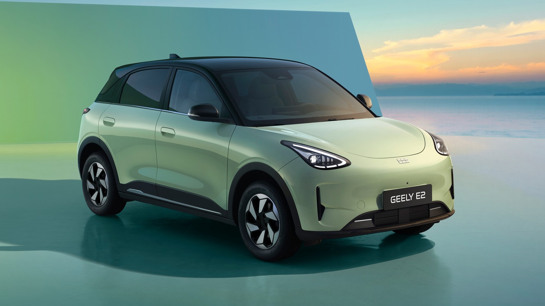 Geely E2