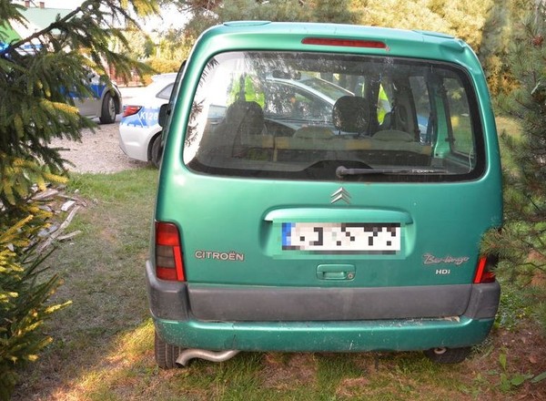 Wjechał na prywatną posesję i uszkodził zaparkowane tam auto. Powód był aż nadto oczywisty