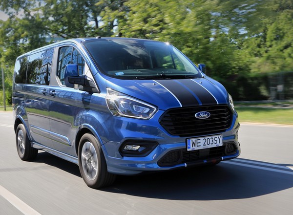 Ford Tourneo Custom Sport - dynamiczna jazda nie jest mu obca | TEST
