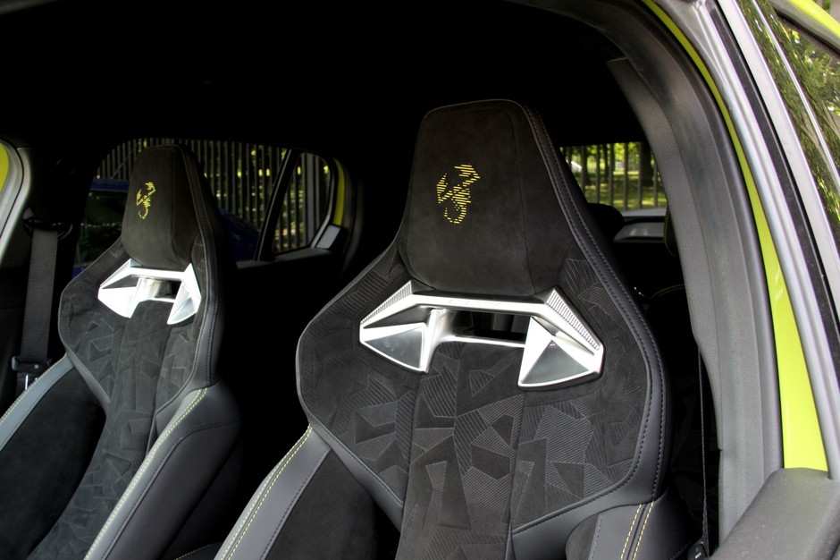 Abarth 600e Scorpionissima