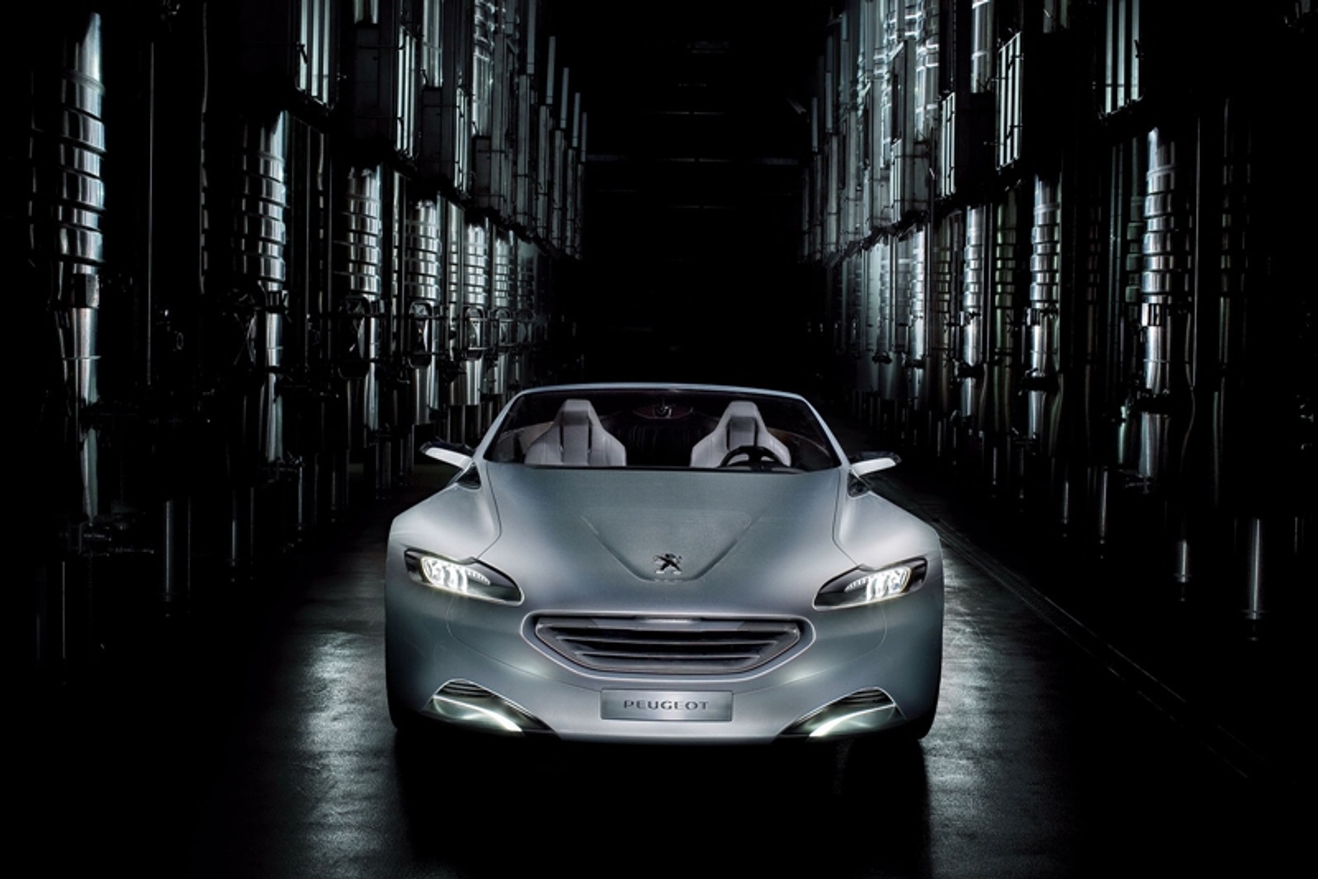 Peugeot SR1 – koniec głupkowatych uśmiechów