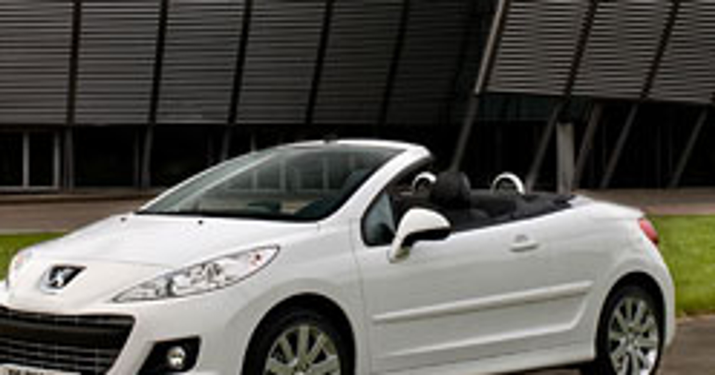 Peugeot 207 CC: świeży wiatr po faceliftingu