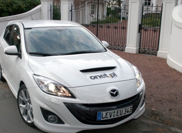 250 km/h w kompaktowej Mazdzie 3!