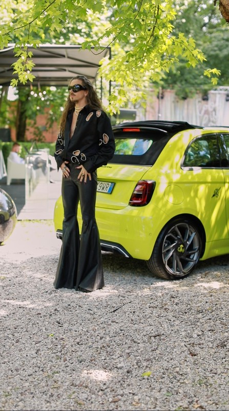 Michał Szpak został ambasadorem Abartha 500e