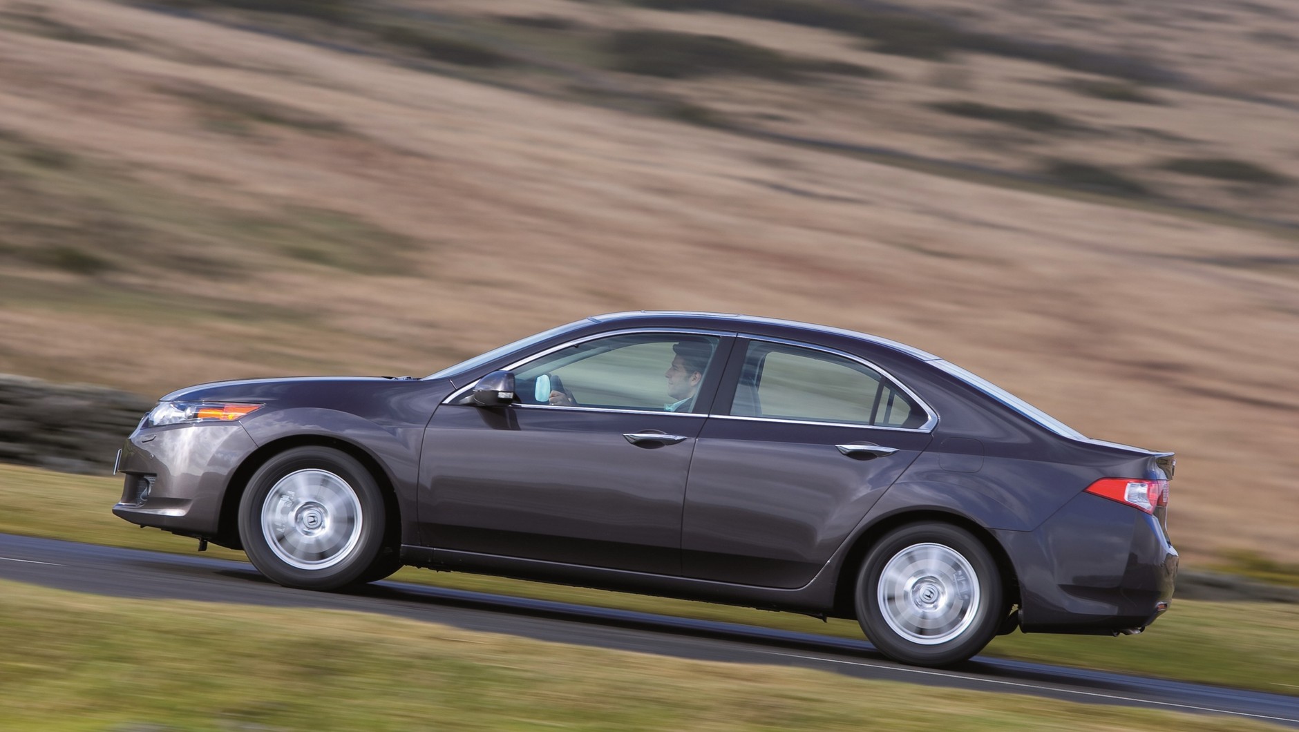 Honda Accord VIII (2008-2013) to na razie ostatni sedan klasy średniej tego producenta w Europie.