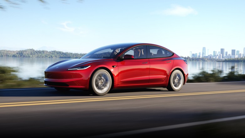 Tesla Model 3 lifting 2023