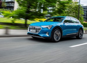 Audi e-tron 55 quattro – płynność i cisza są wielkie | TEST