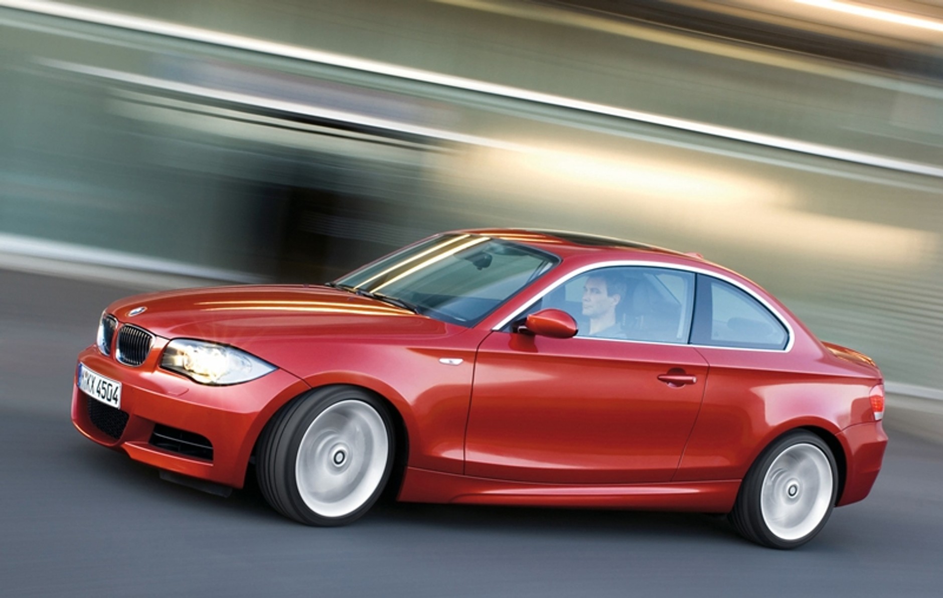 Dziewięć najmocniejszych kompaktów