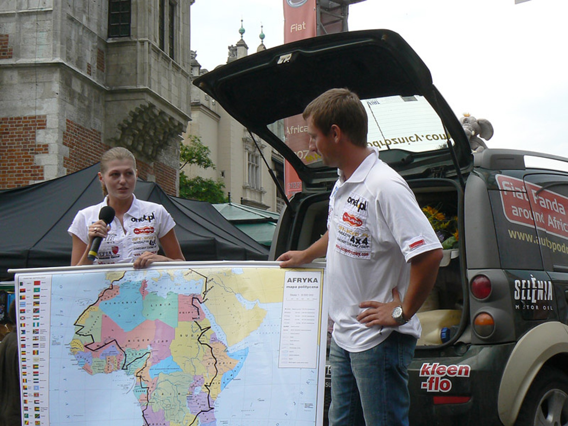 Fiat Panda z polskimi podróżnikami powrócił z Afryki