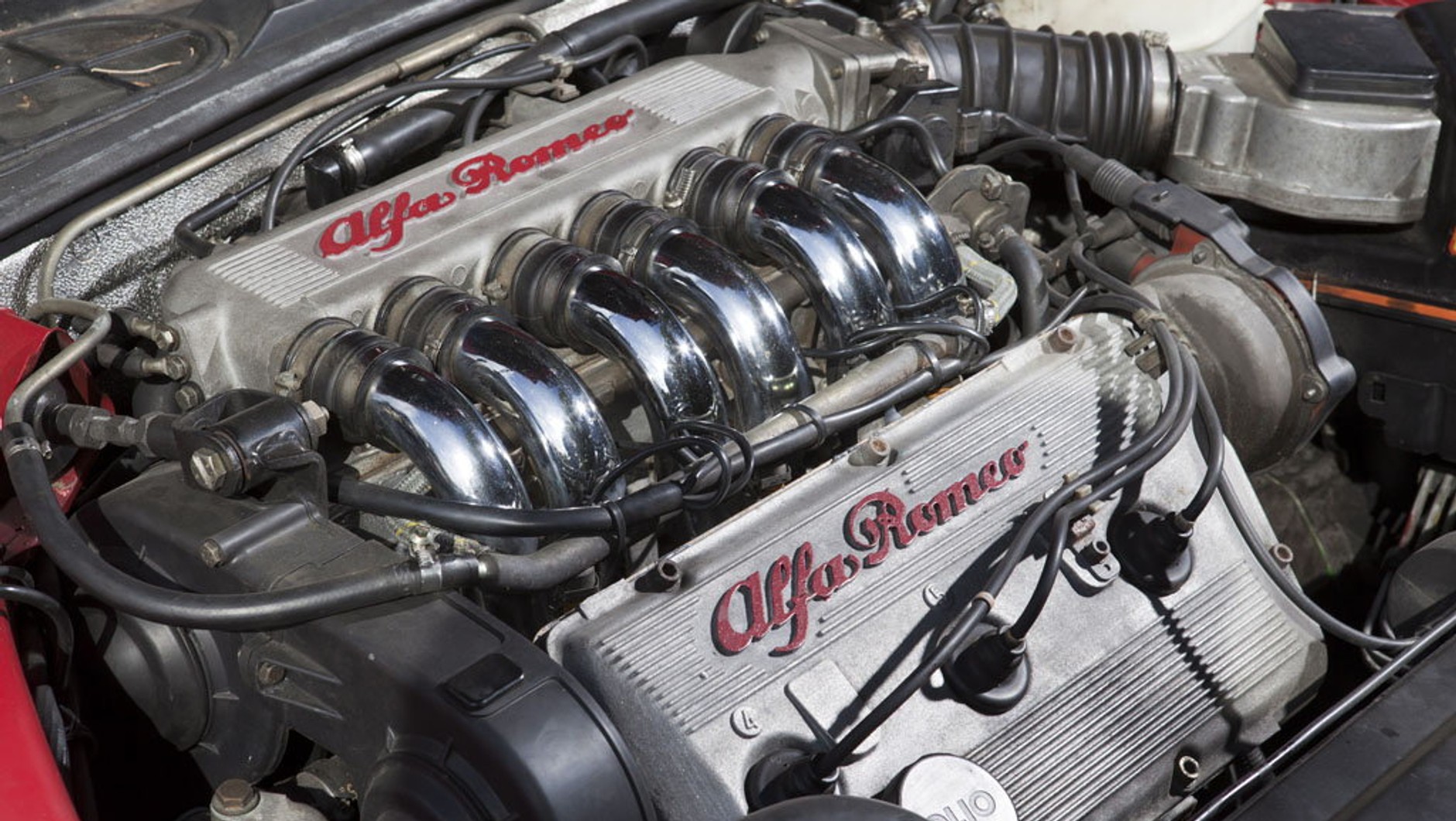 Alfa Romeo 164 - kultowy silnik Busso