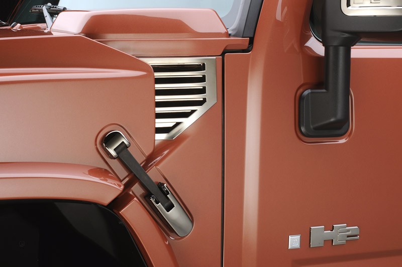 Hummer H2 Black Chrome Limited Edition: nowa seria na rok 2009