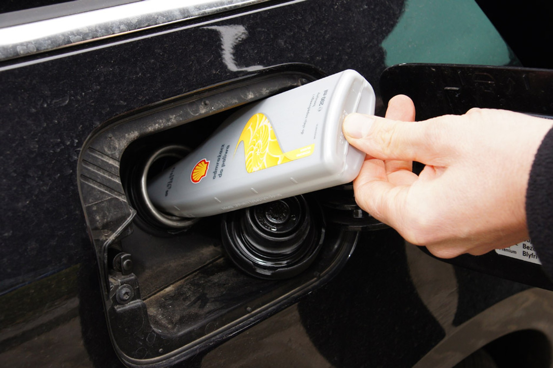 Zimowy przegląd auta: zrób zanim spadnie pierwszy śnieg