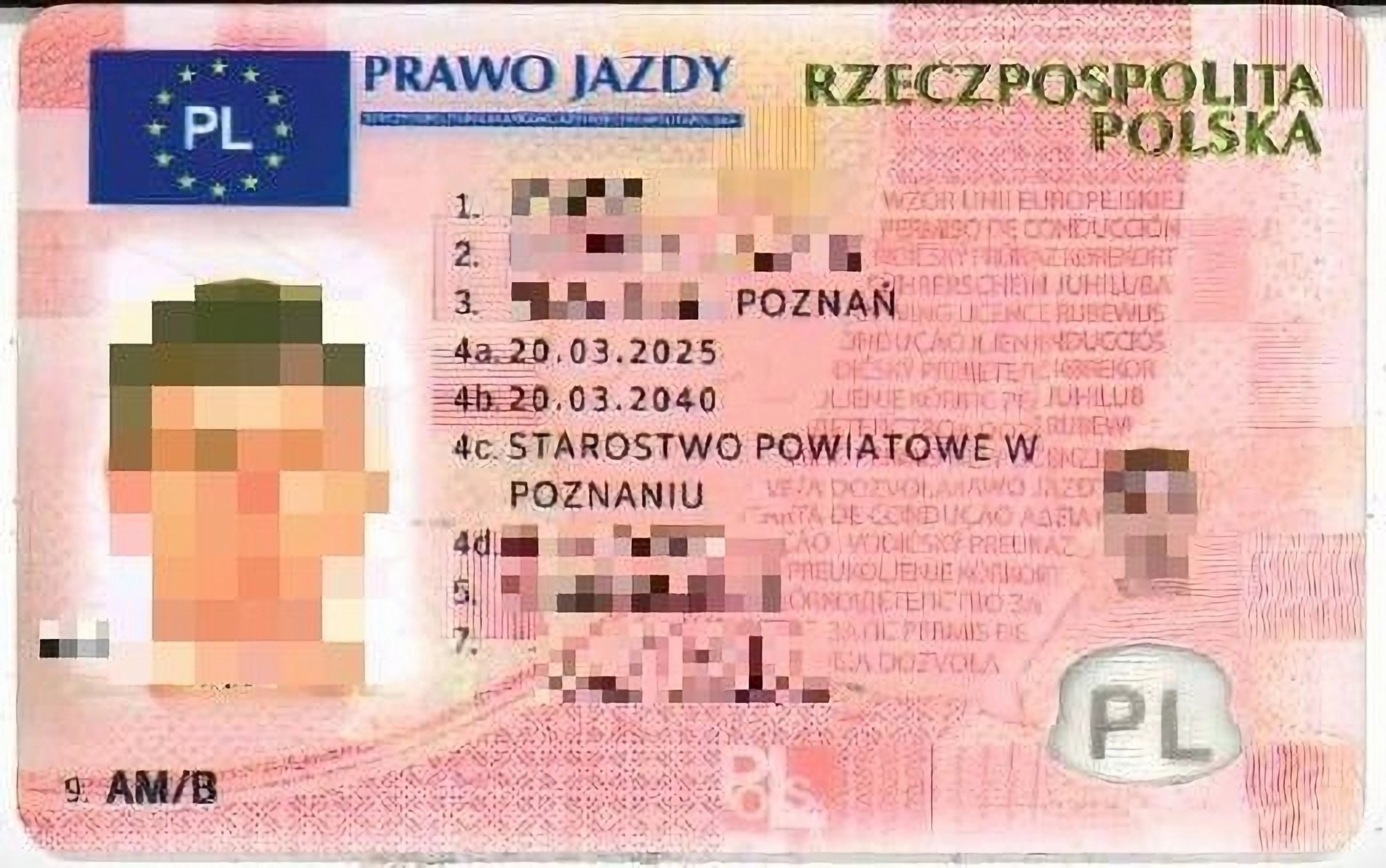 Podrobione prawo jazdy okazane funkcjonariuszom przez 19-letniego Polaka
