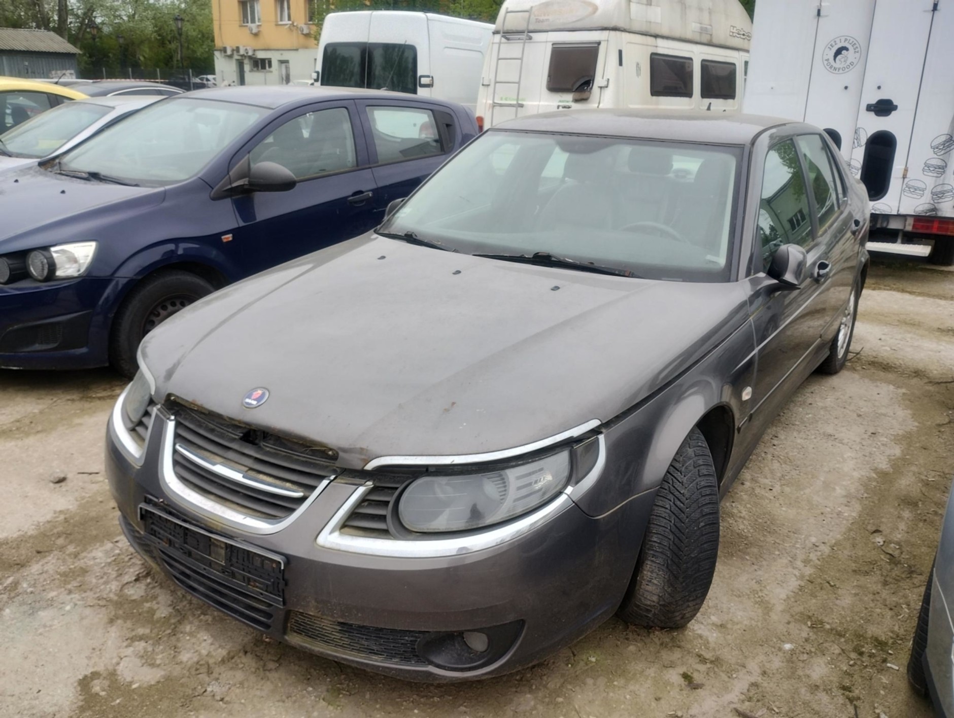 Porzucone samochody oferowane na sprzedaż przez ZDM Warszawa