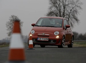 Abarth 595 Turismo - Kochaj albo rzuć