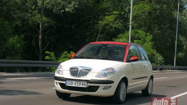Lancia Ypsilon