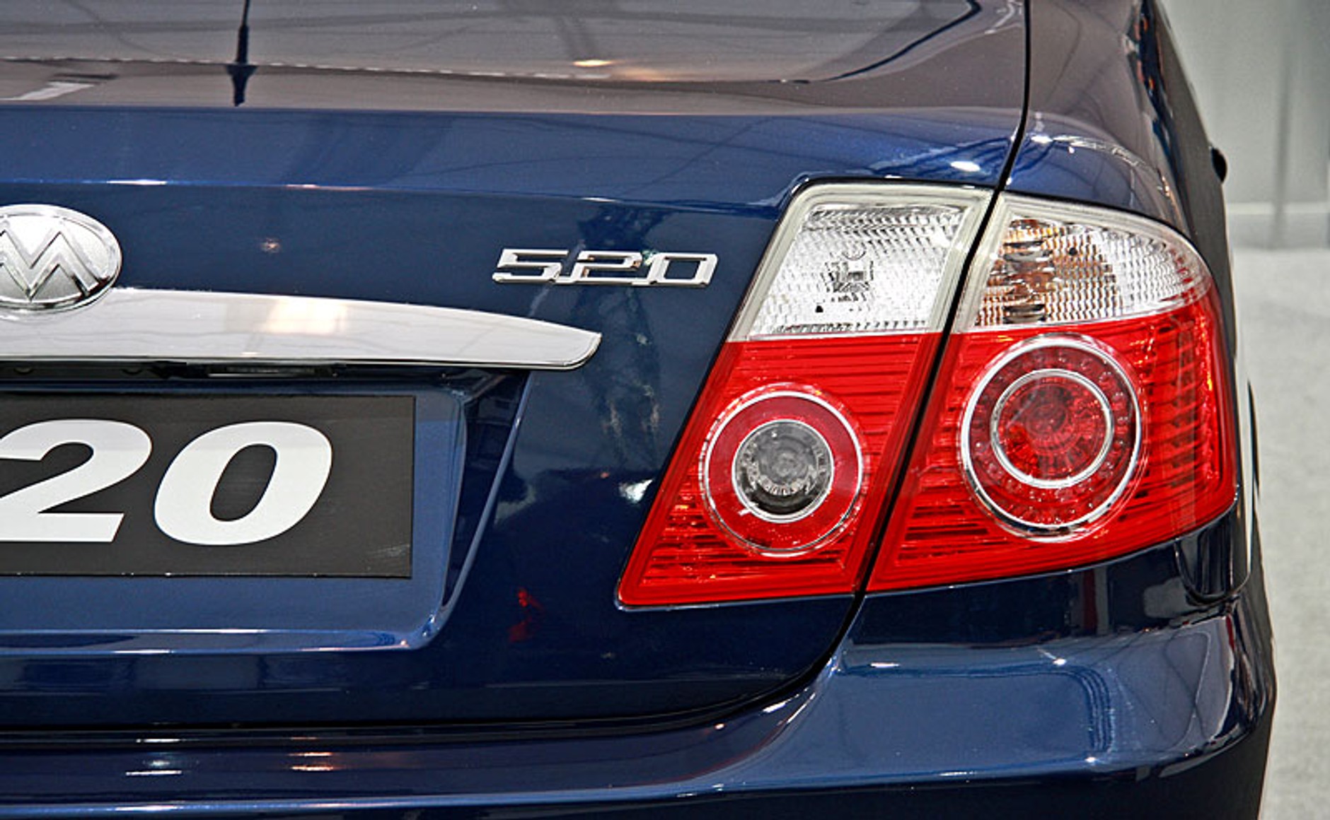 Lifan: kolejna chińska marka atakuje Europę (dane techniczne, fotogaleria)