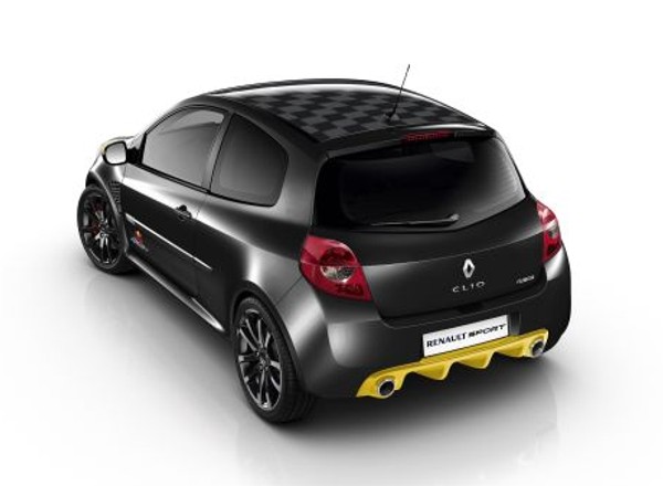 Pięć Renault Clio R.S. RB7 w Polsce