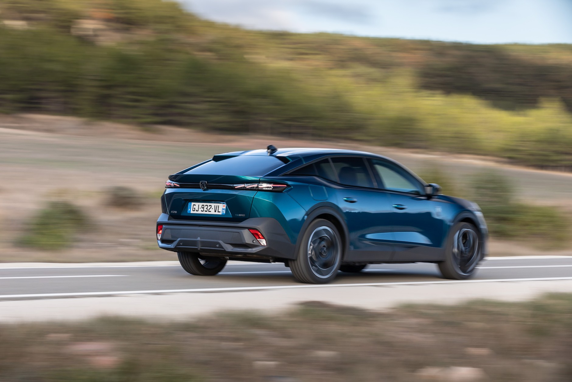 Peugeot 408 HYBRID 225 e-EAT8