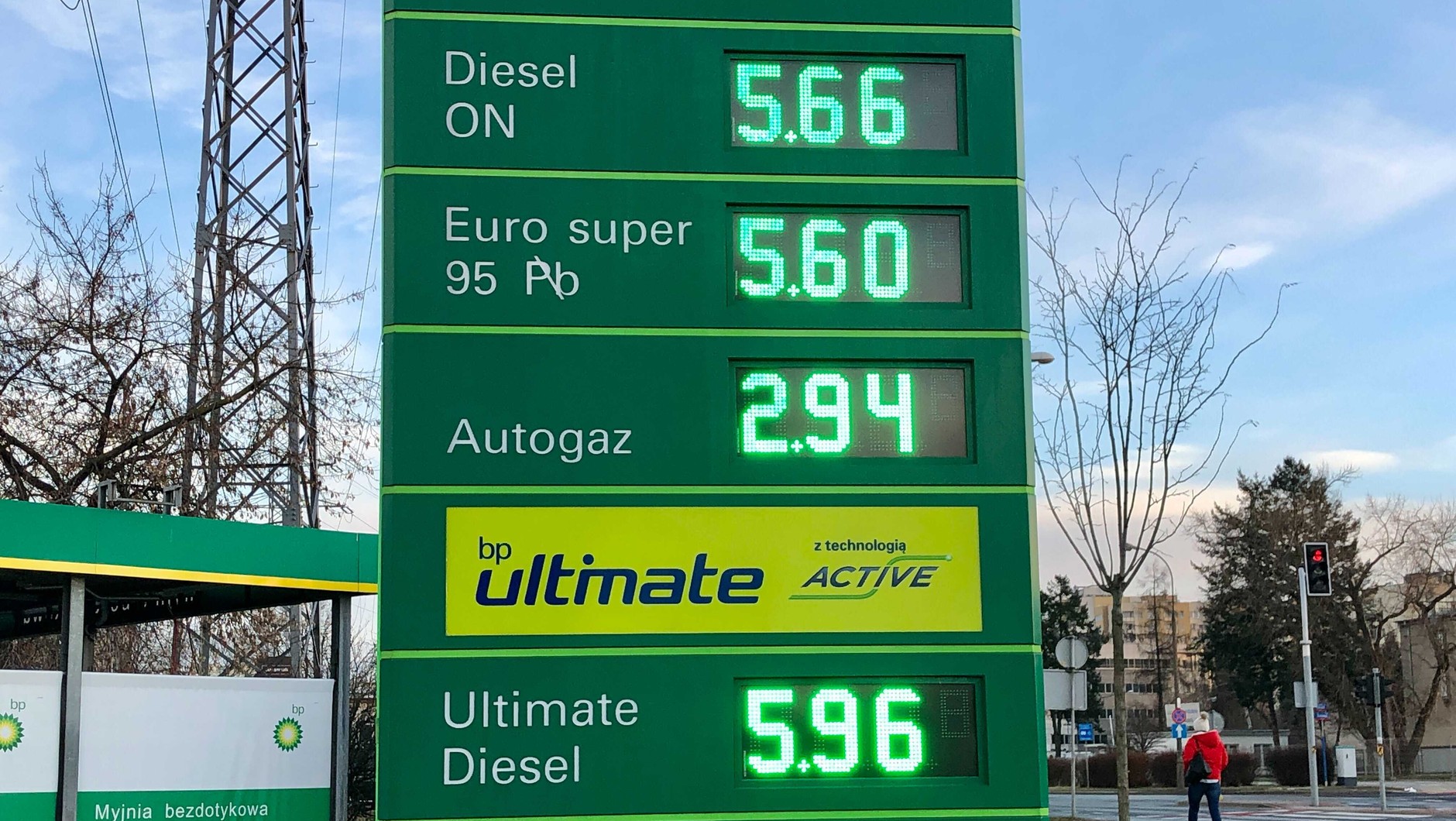 Nie na wszystkich stacjach kierowcy odczują znaczące obniżki cen