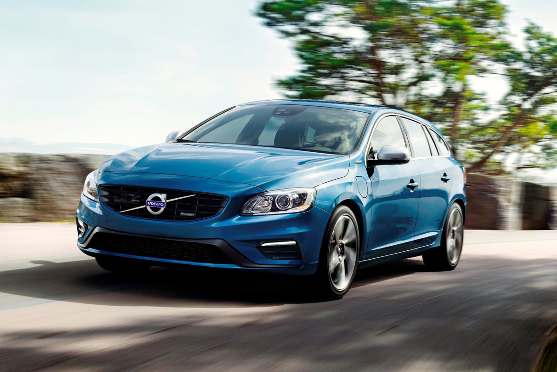 Volvo V60 Plug-In Hybrid R Design