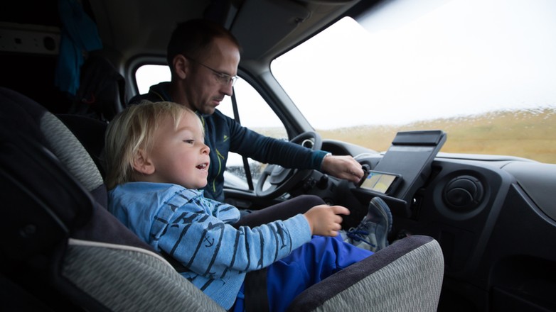 Dziecko w samochodzie