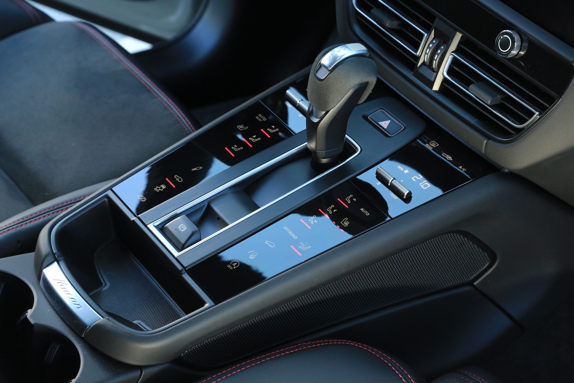 Porsche Macan GTS 2021 I generacja po 2. FL