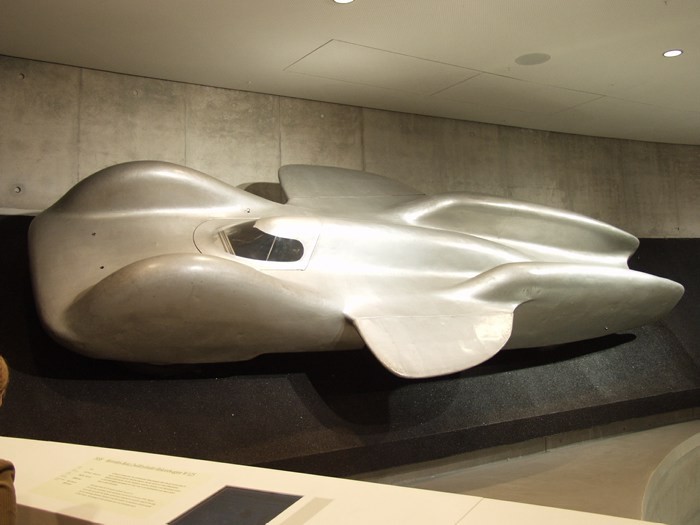 Muzeum Mercedesa w Stuttgarcie