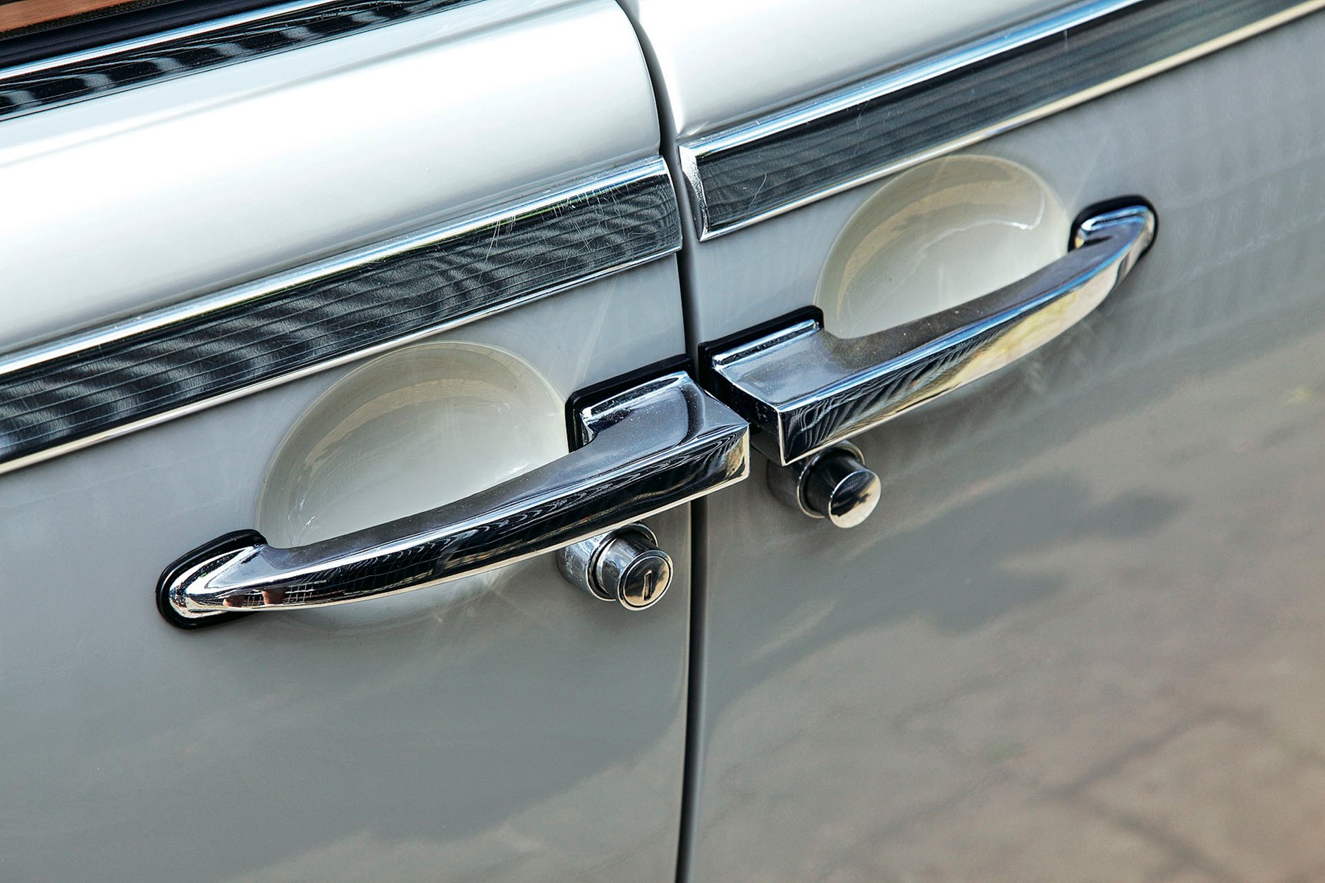 BMW V8 3200 Super - technika nowsza niż stylistyka