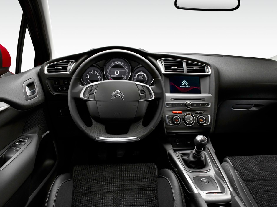 Odświeżony Citroen C4