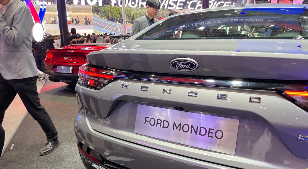 Ford Mondeo nadal żyje w Chinach i ma się świetnie