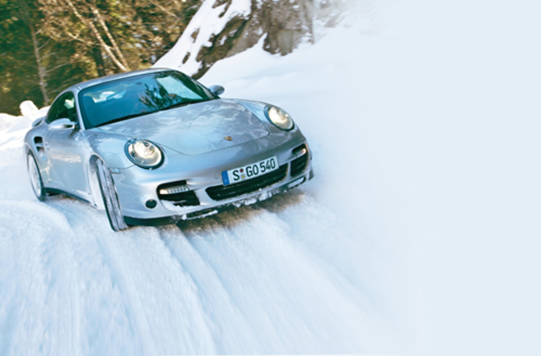 Bentley Continental GT Speed, Porsche 911 Turbo, Lamborghini Gallardo Sperleggera, Audi R8 - Półbogowie w bieli