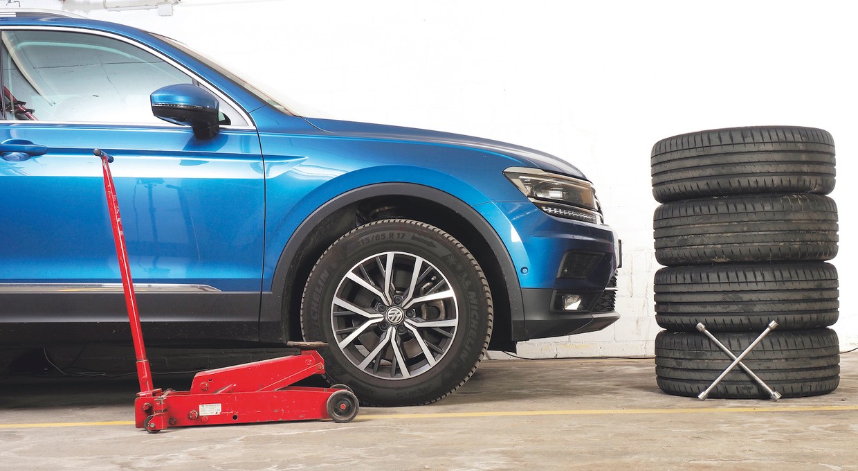 Wymiana opon, czyli patrz fachowcom na ręce!