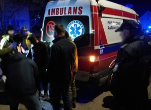 Uchodźcy przemycani w aucie, które udawało... karetkę