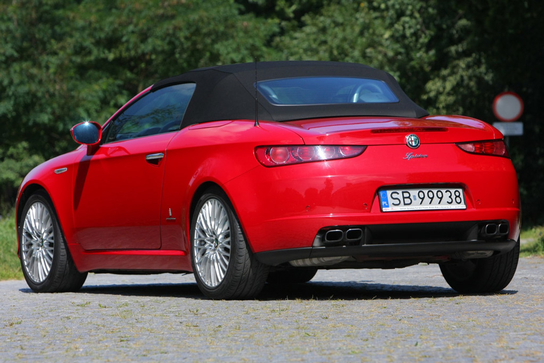 Używana Alfa Romeo Spider: szybka, piękna i droga