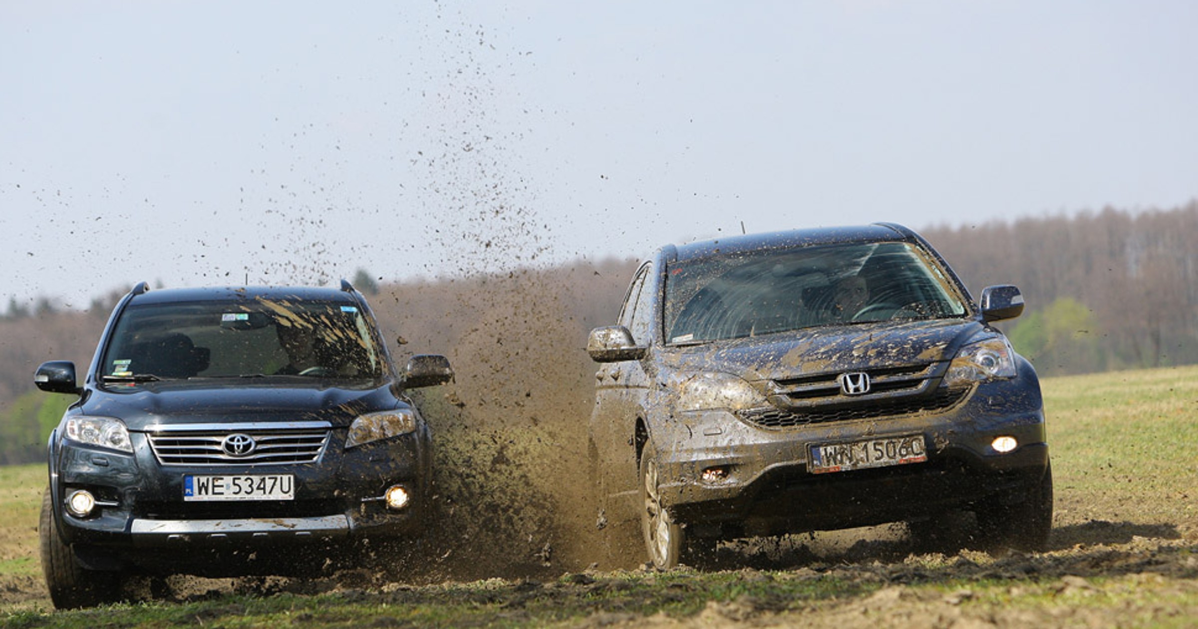 Czy istnieją auta dobre na wszystko? Toyota RAV4 kontra Honda CR-V