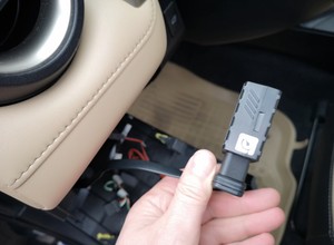 OBD w samochodzie, czyli jak sprawdzić styl jazdy i założyć podsłuch
