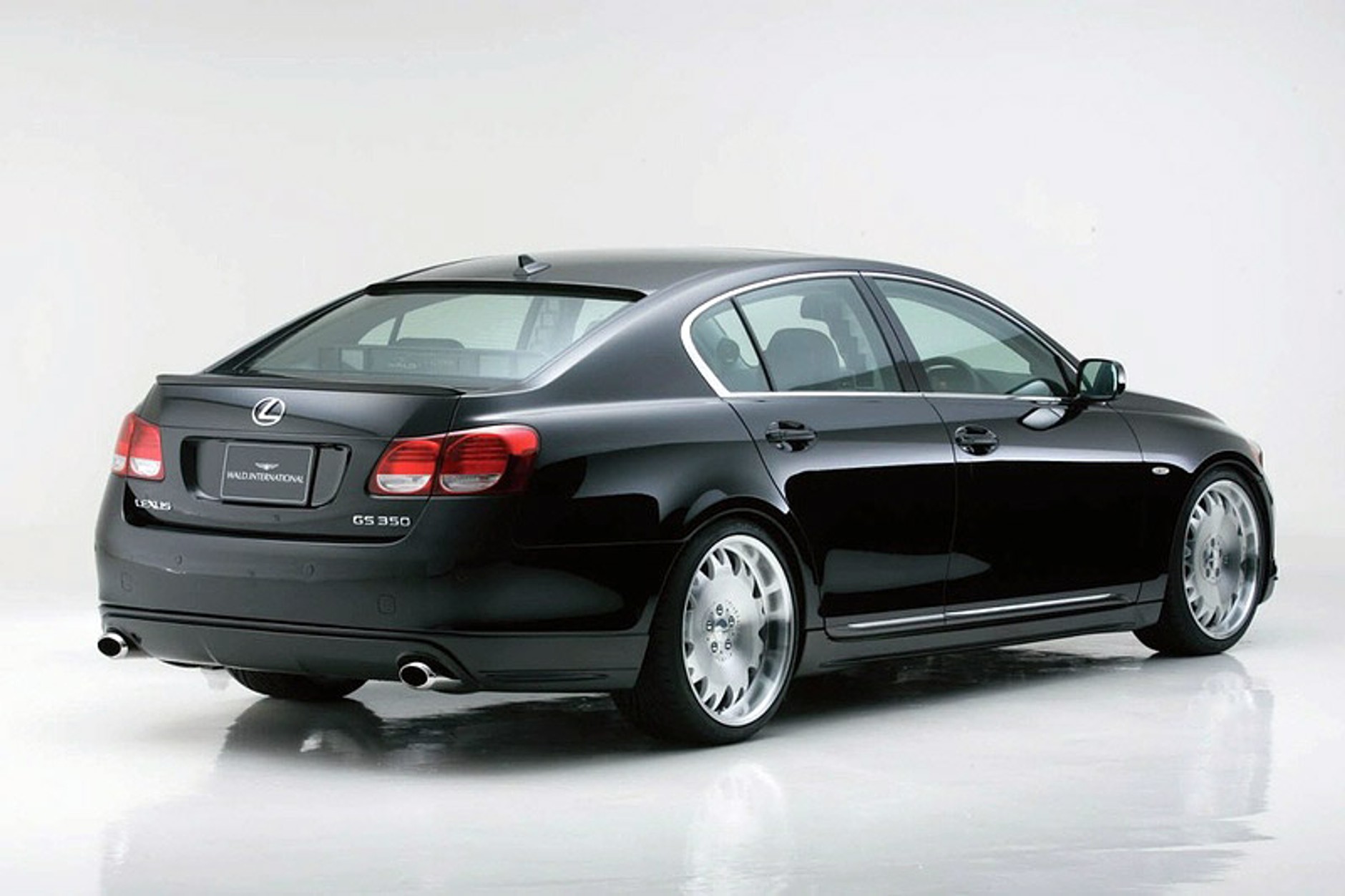 Wald International Lexus GS: elegancki bodykit