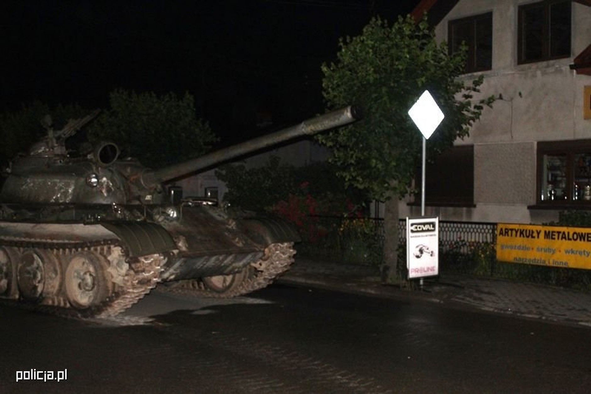 T55 na ulicach Pajęczna