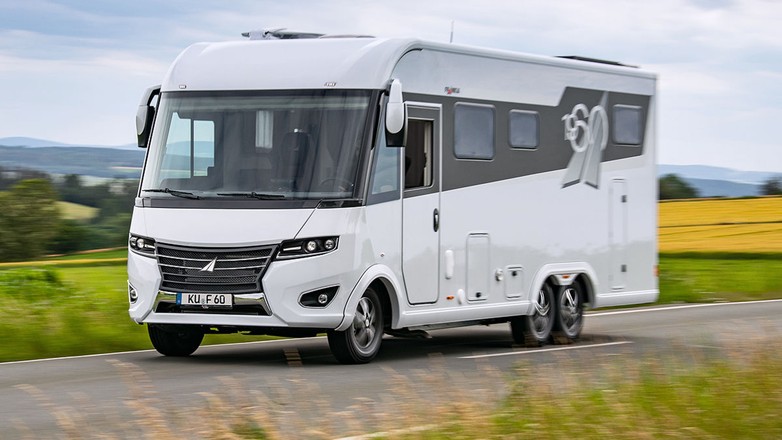 Frankia 1960 – 8 metrów i 5,5 tony luskusu na cały rok