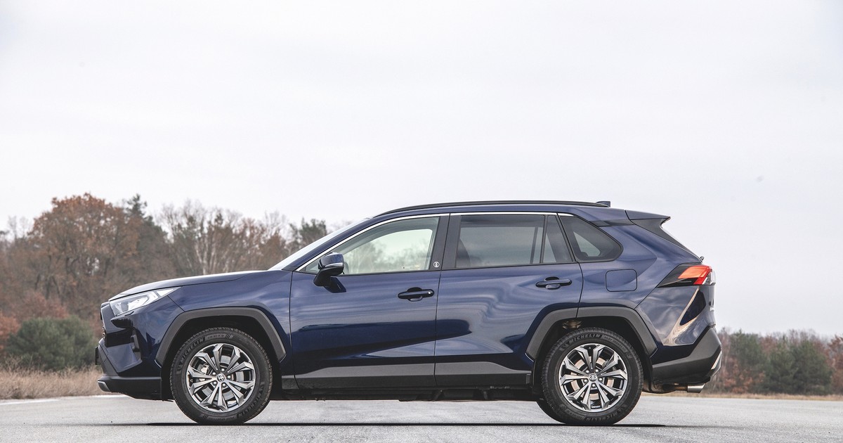 Nissan X-Trail kontra Toyota RAV4