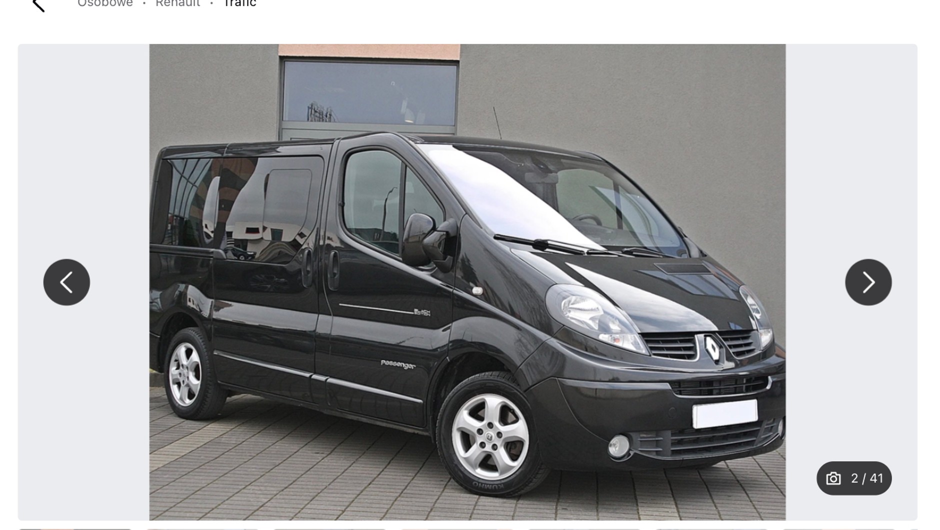 Piękne zdjęcia w ogłoszeniu, niestety na miejscu auto nieco rozczarowuje. Mimo dopiero co opublikowanego ogłoszenia, widać było, że dłuższy czas stało.