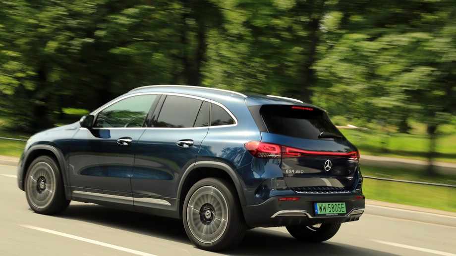 Mercedes EQA