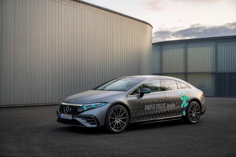 Mercedes Drive Pilot