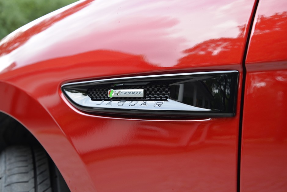 Jaguar F-Pace 25t R-Sport