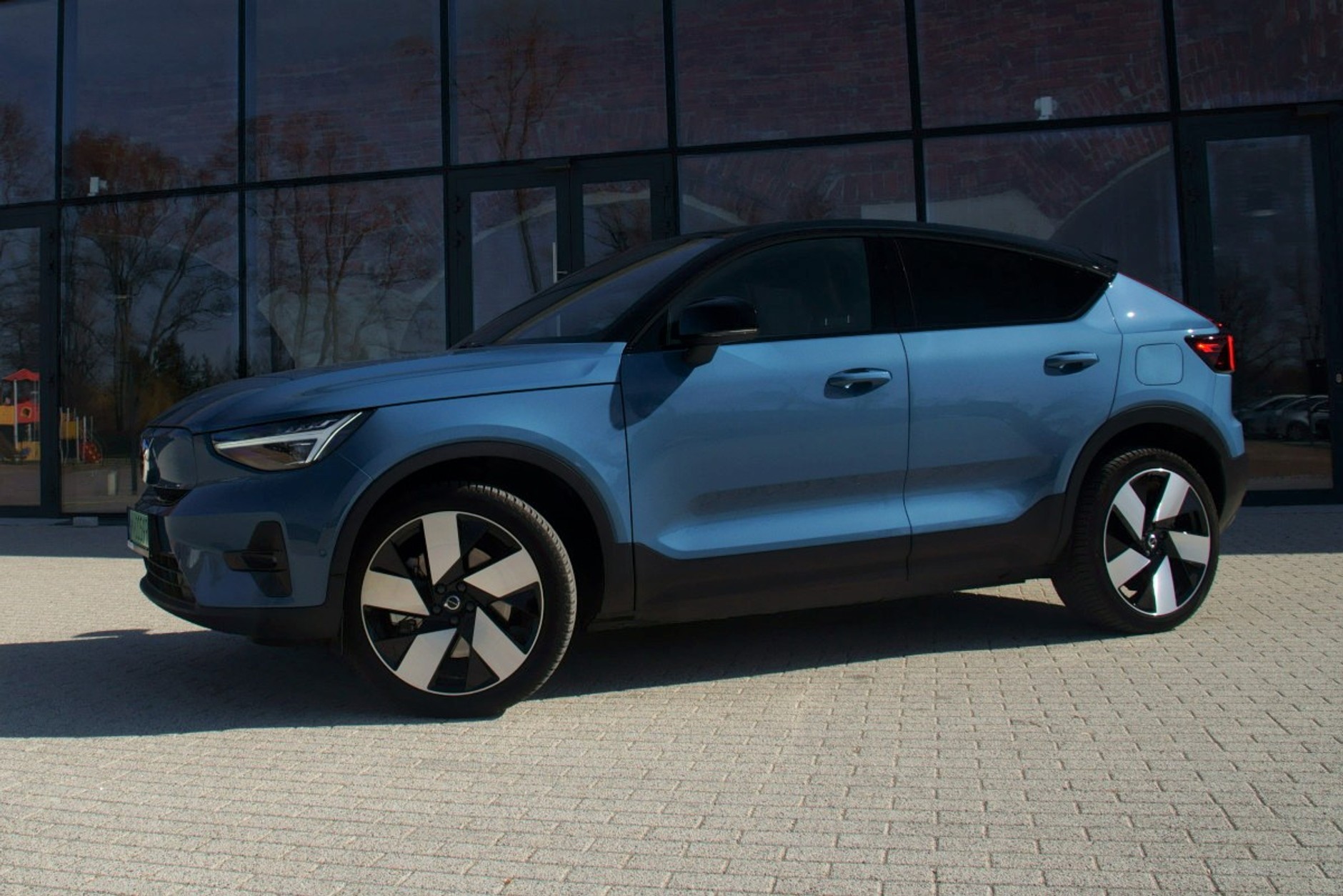 Volvo C40 Recharge P8